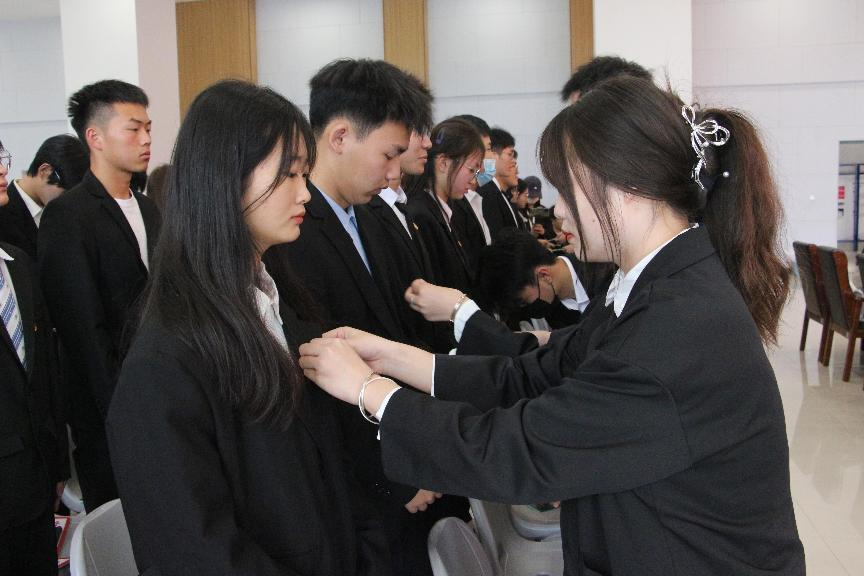 图片4.png 图片4.png